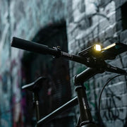 KIT DE LUCES PARA BICICLETA KNOG DELANTERA BLINDER 600 Y TRASERA PLUS 20