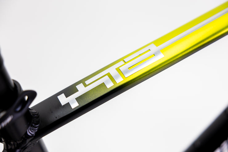 BICICLETA MONTAÑA ALUBIKE MTB XTA 3.0 29 NGO/LIMA T-L 12V