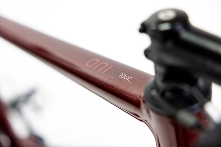 BICICLETA RUTA ALUBIKE SPORT ONIX 700C VINO T-54 18V