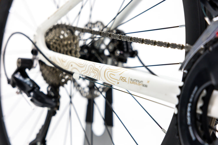 BICICLETA RUTA ALUBIKE SPORT ONIX 700C BLANCO T-51 18V